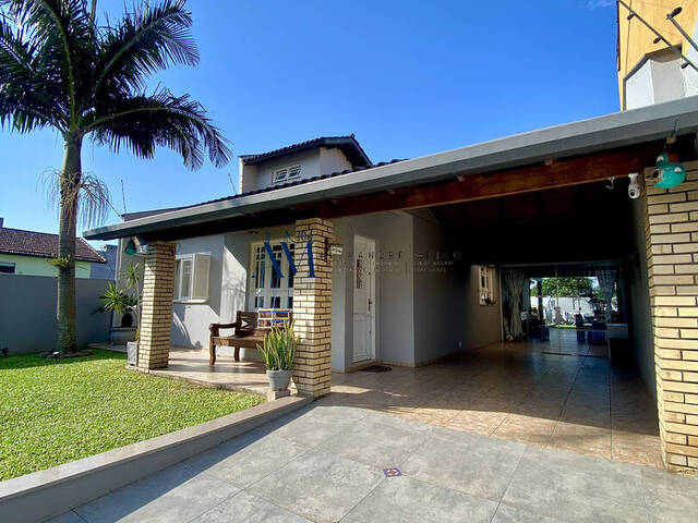 #CA052 - Casa para Venda em Montenegro - RS - 2