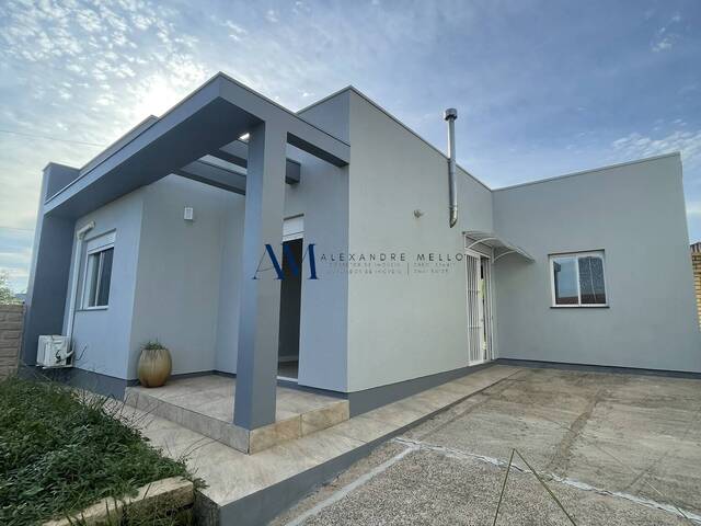 #CA102 - Casa para Venda em Montenegro - RS - 2