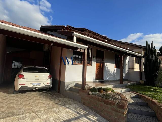 #CA108 - Casa para Venda em Montenegro - RS - 2