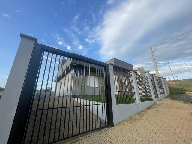 #CA135 - Casa para Venda em Montenegro - RS - 2